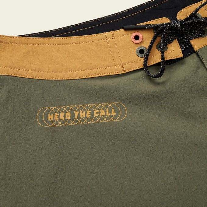 Del Este Boardshort "Sun Drinker/ Algae"