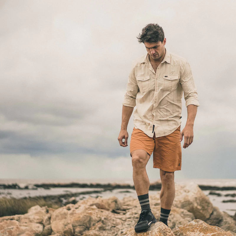 Horizon Hybrid Short "adobe"